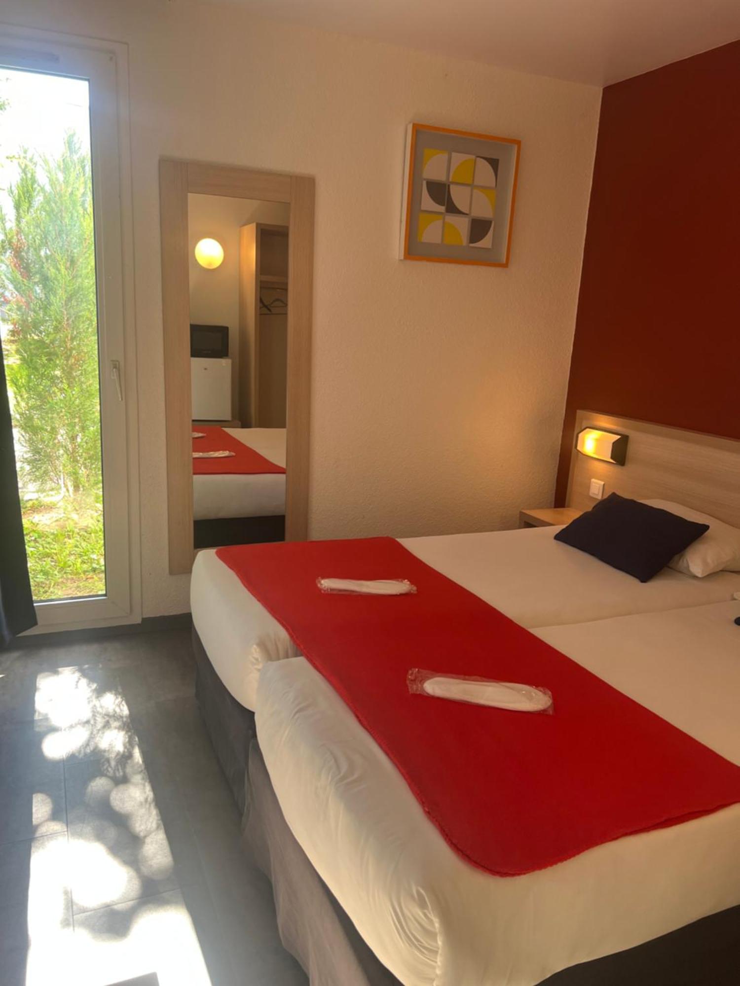 Budget Hotel Melun Sud - Dammarie Les Lys Exterior foto